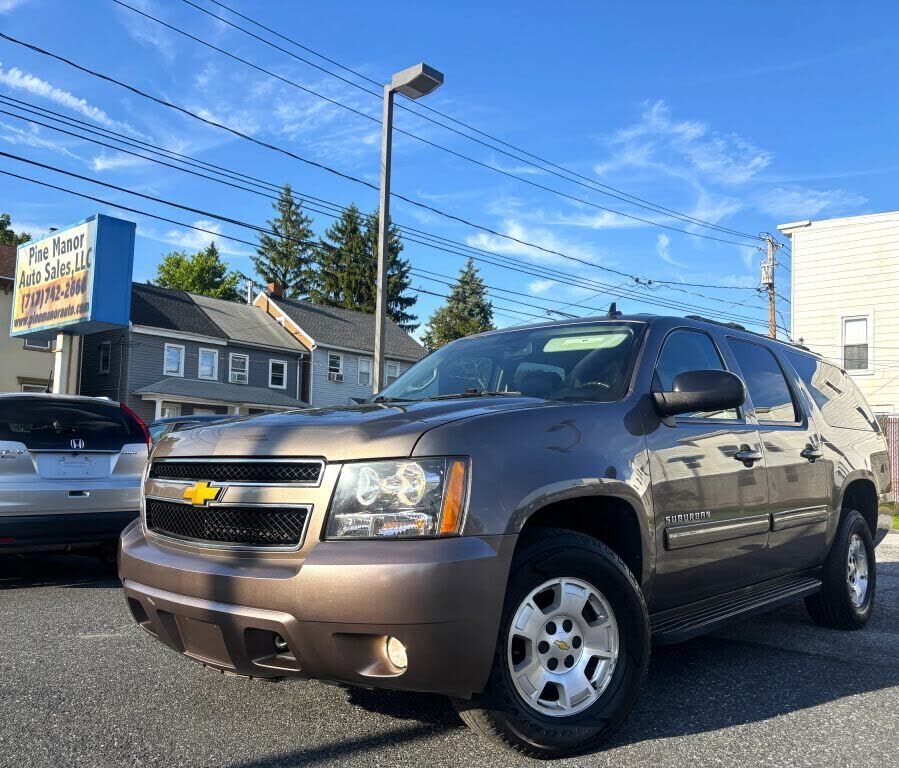 2014 CHEVROLET Suburban