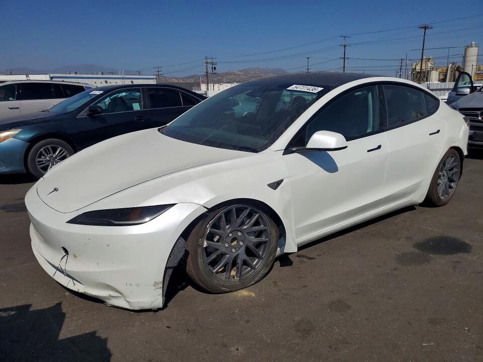 2026 TESLA Model 3