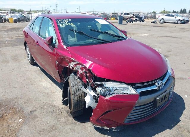 2017 TOYOTA Camry