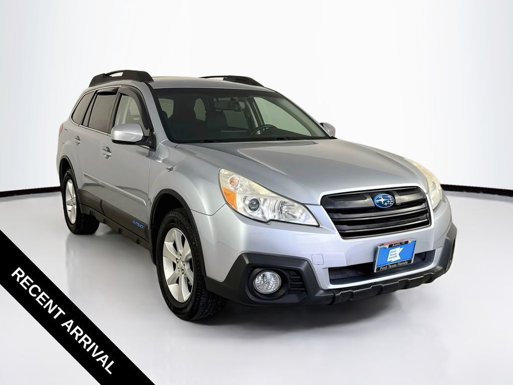 2013 SUBARU Outback