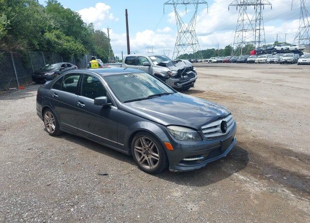 2011 MERCEDES-BENZ C-Class