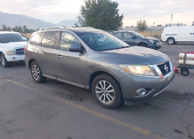 2016 NISSAN Pathfinder