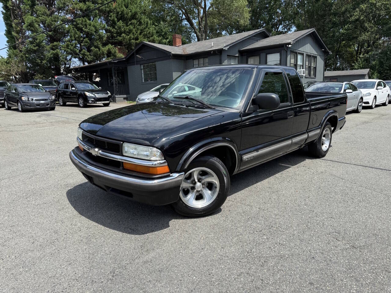 2002 CHEVROLET S-10 Pickup
