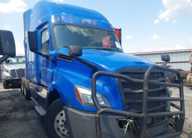 2020 FREIGHTLINER New Cascadia 126" Sleepercab