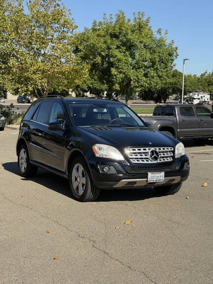 2011 MERCEDES-BENZ M-Class