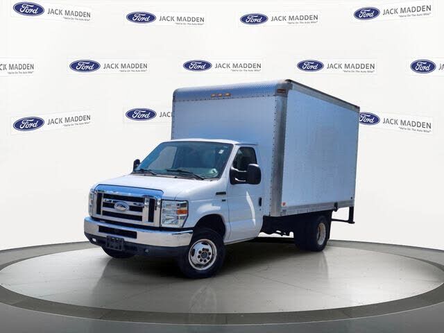 2015 FORD E-350