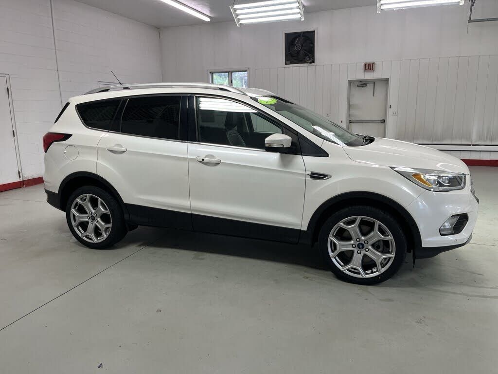 2019 FORD Escape