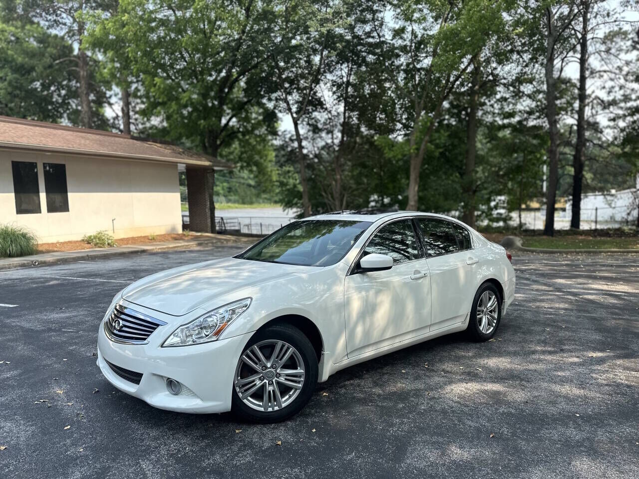2015 INFINITI Q40
