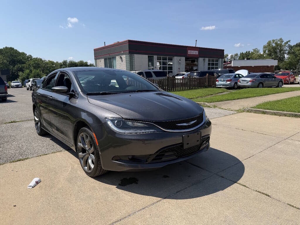 2015 CHRYSLER 200