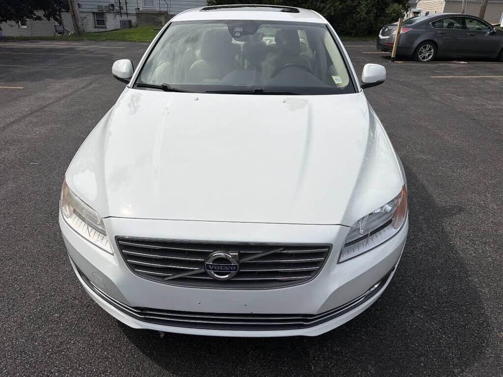 2016 VOLVO S80