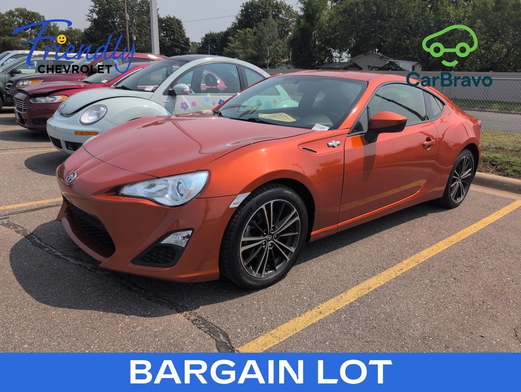 2013 TOYOTA Scion