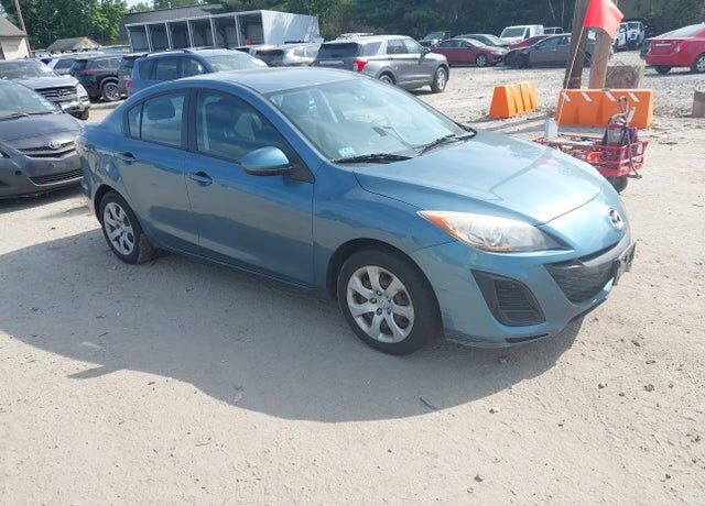 2011 MAZDA Mazda3
