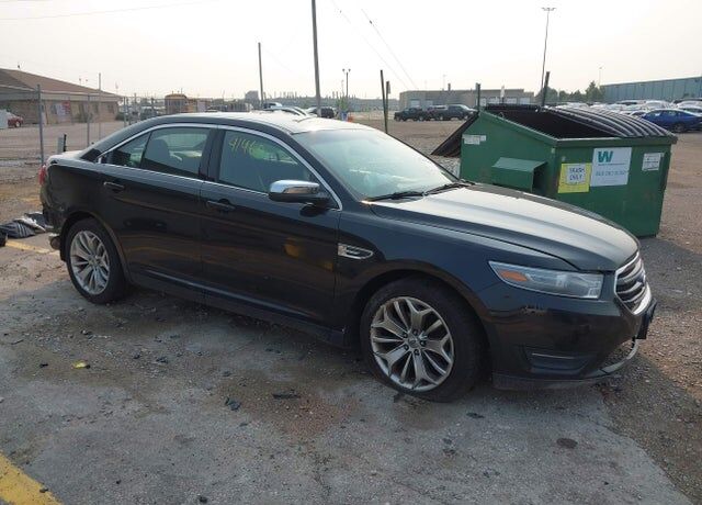 2013 FORD Taurus