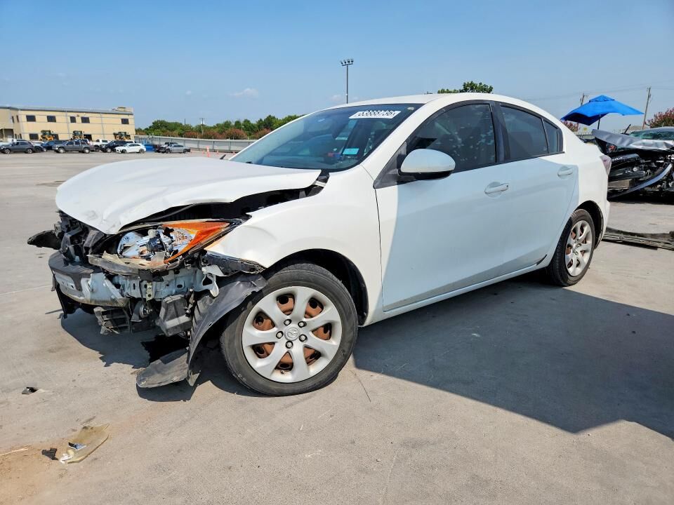 2013 MAZDA Mazda3