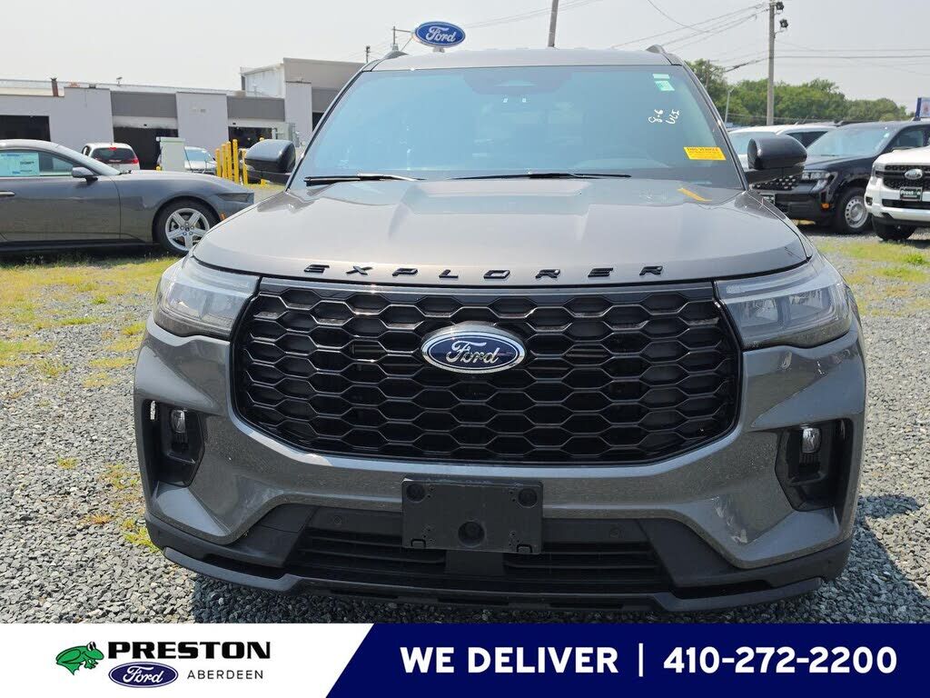 2025 FORD Explorer