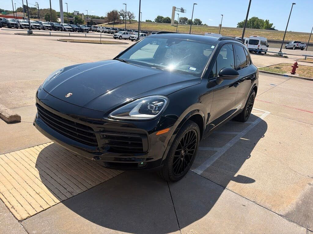 2019 PORSCHE Cayenne