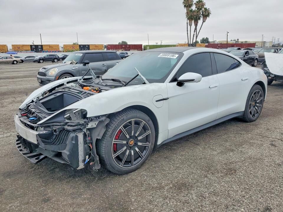 2020 PORSCHE Taycan