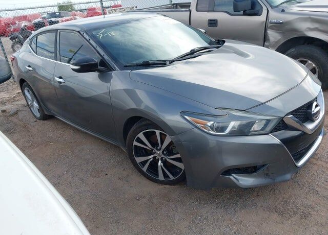 2017 NISSAN Maxima