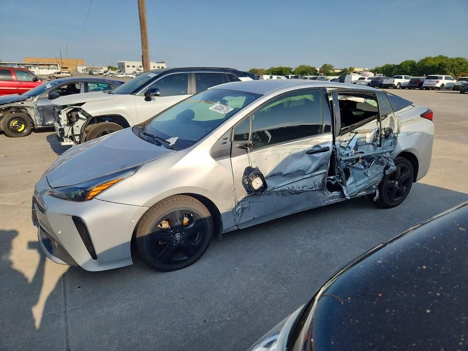 2022 TOYOTA PRIUS