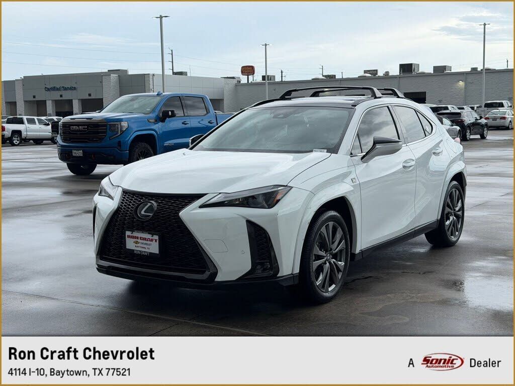 2024 LEXUS UX