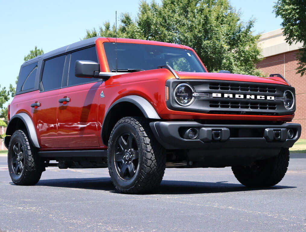 2023 FORD Bronco