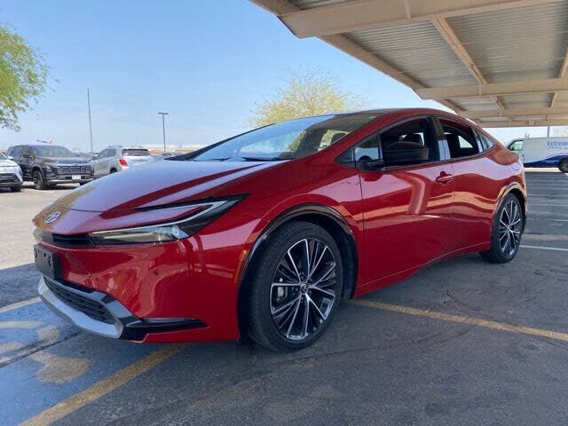 2025 TOYOTA PRIUS