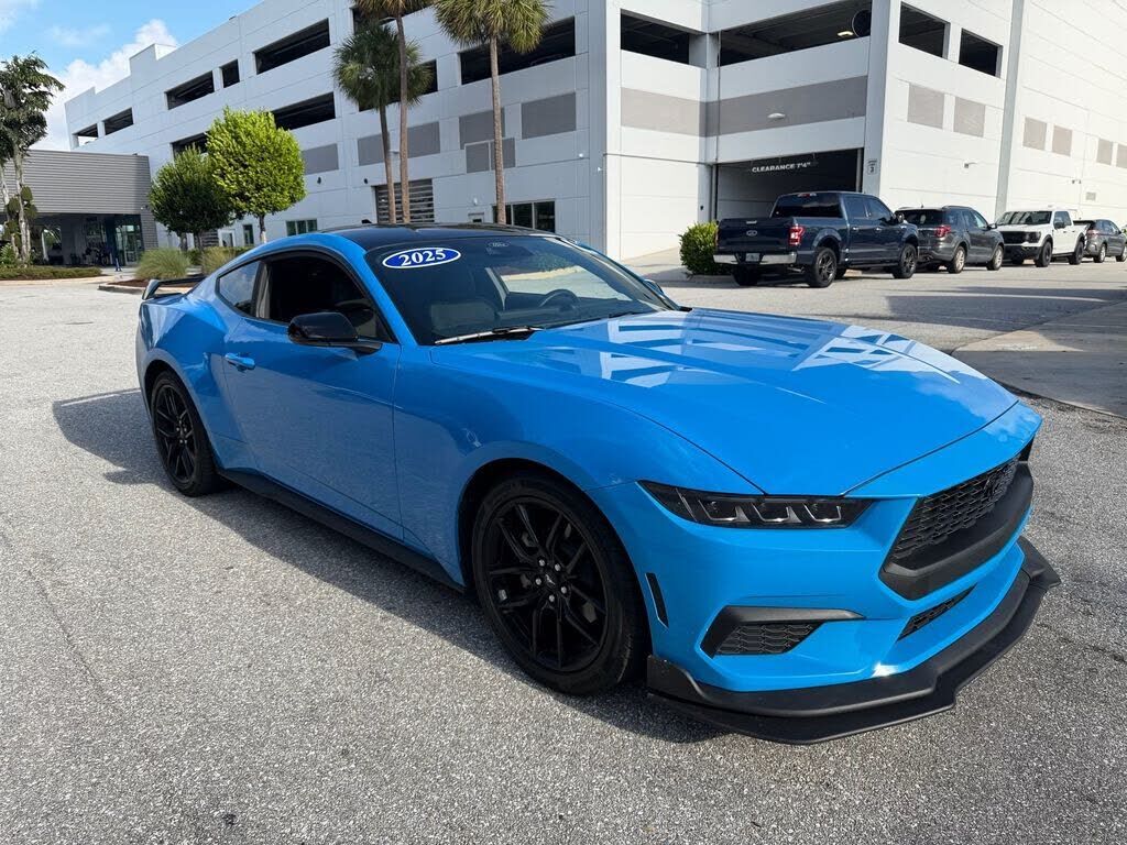 2025 FORD Mustang