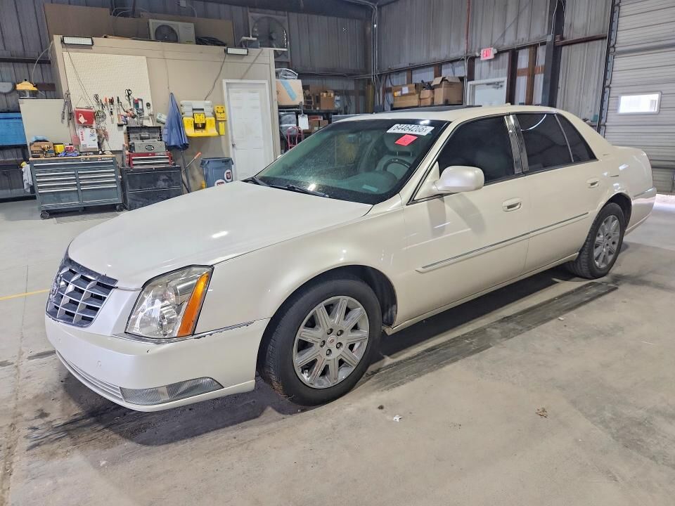 2011 CADILLAC DTS