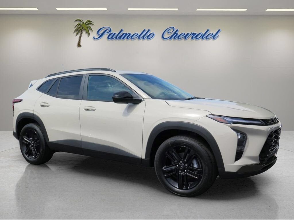 2026 CHEVROLET Trax