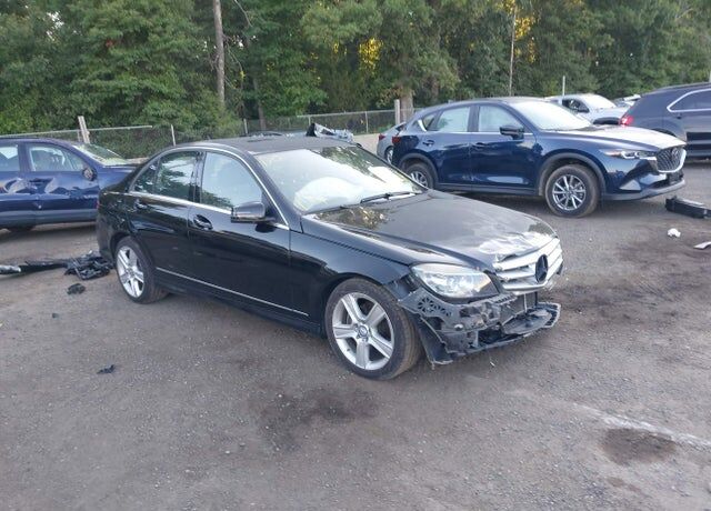 2011 MERCEDES-BENZ C-Class
