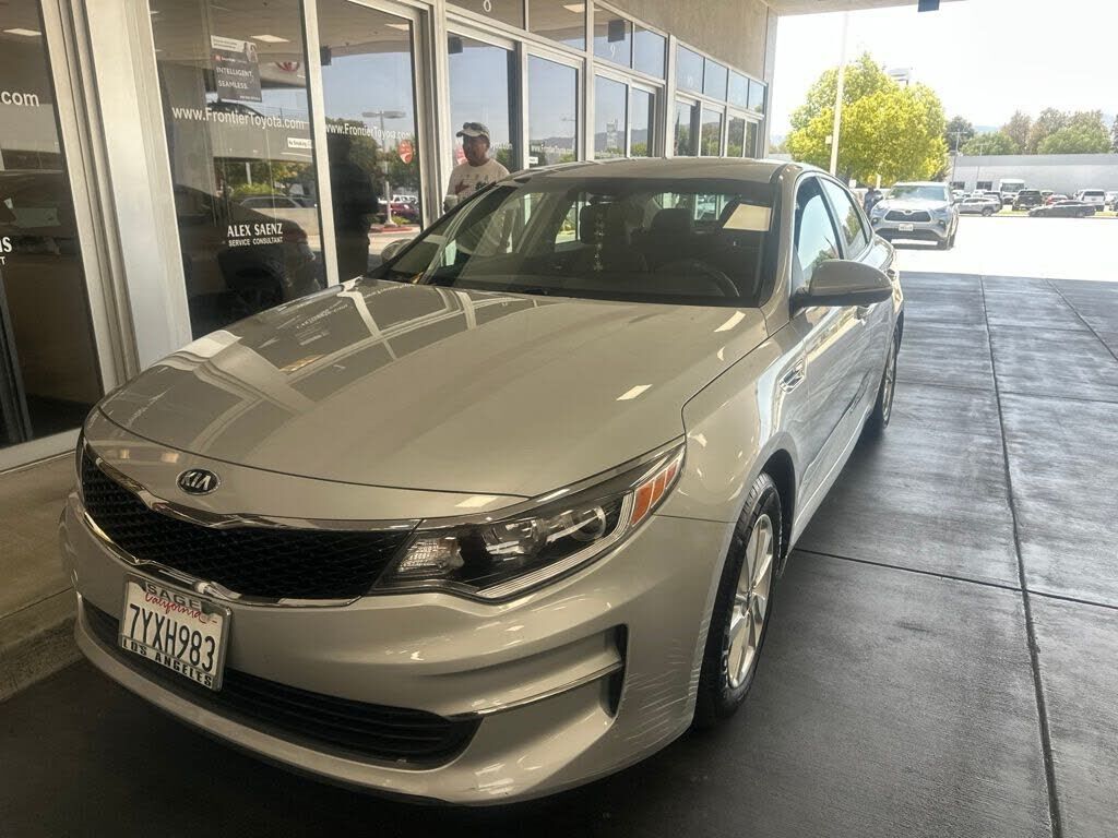 2017 KIA Optima