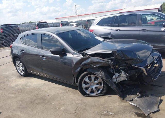 2015 MAZDA Mazda3
