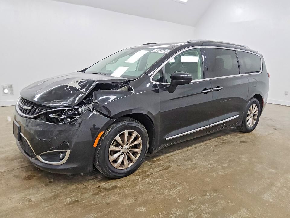 2019 CHRYSLER Pacifica