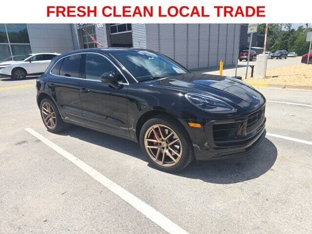 2023 PORSCHE Macan