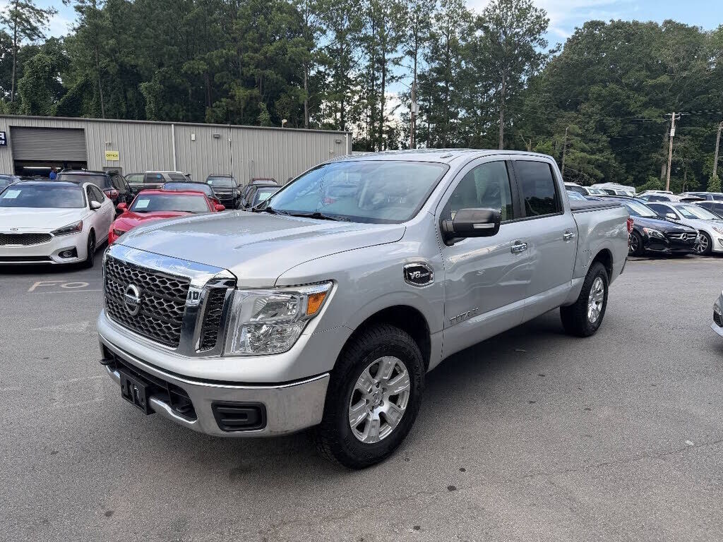 2017 NISSAN Titan