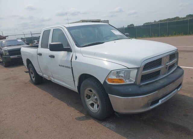 2012 DODGE Ram