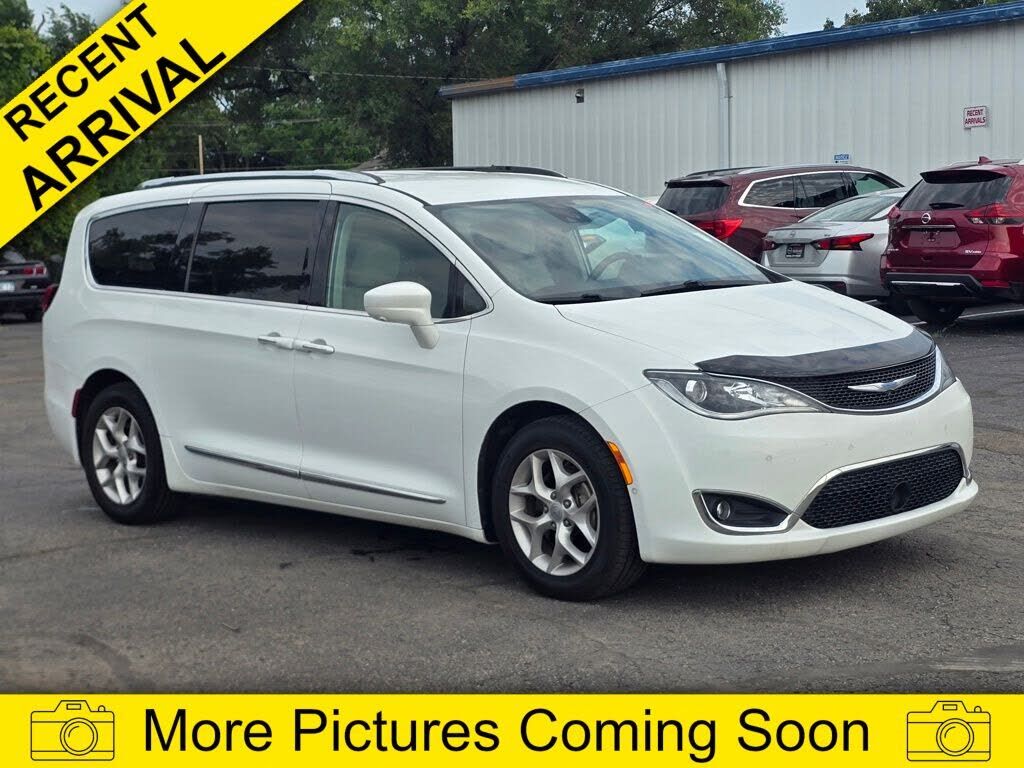 2018 CHRYSLER Pacifica