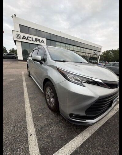 2022 TOYOTA Sienna
