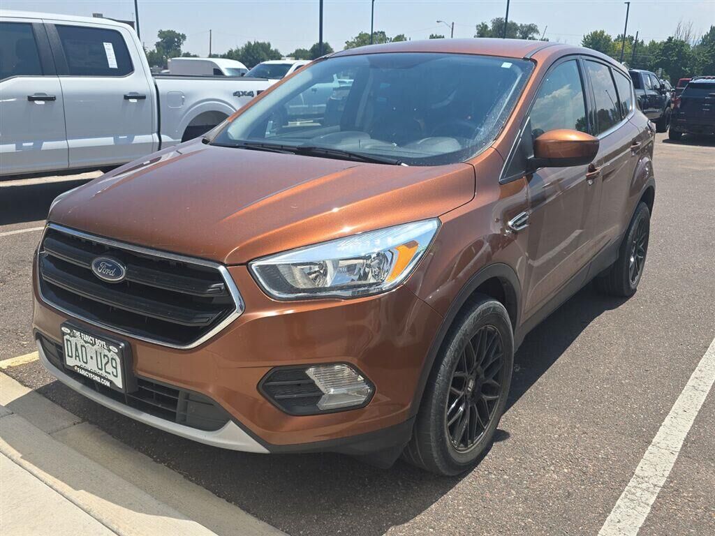 2017 FORD Escape
