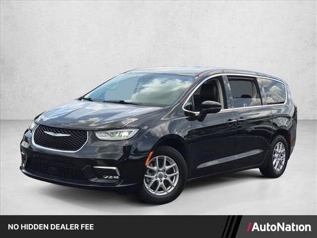 2023 CHRYSLER Pacifica