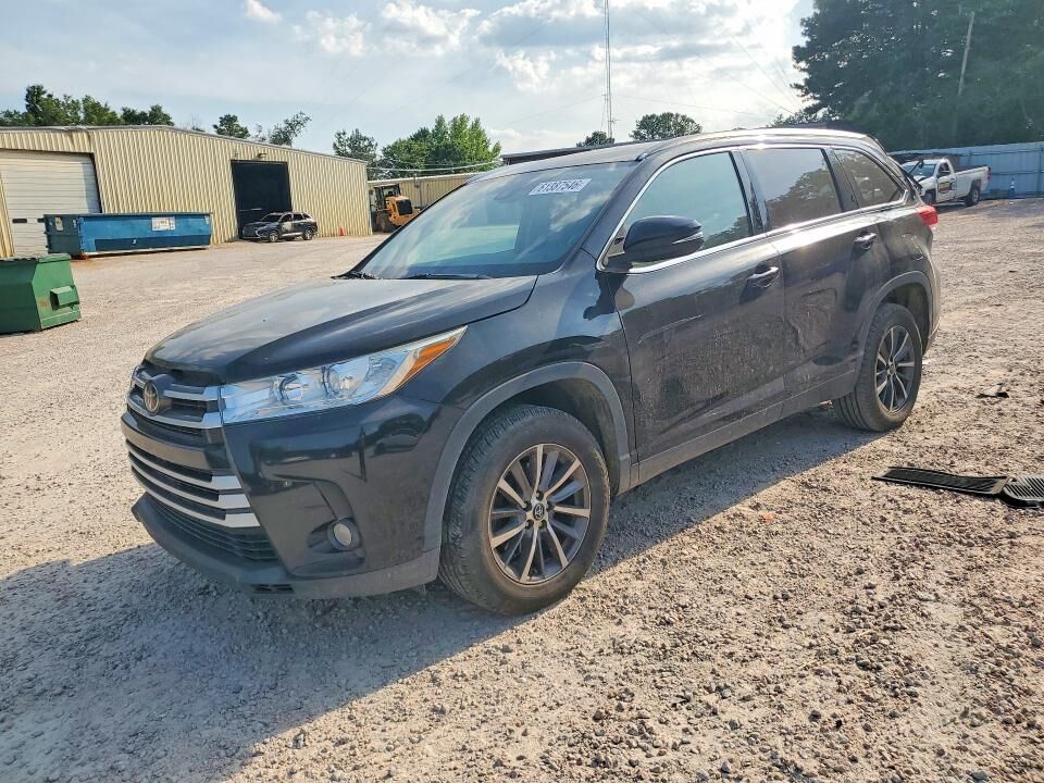 2019 TOYOTA Highlander