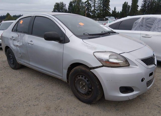 2009 TOYOTA Yaris