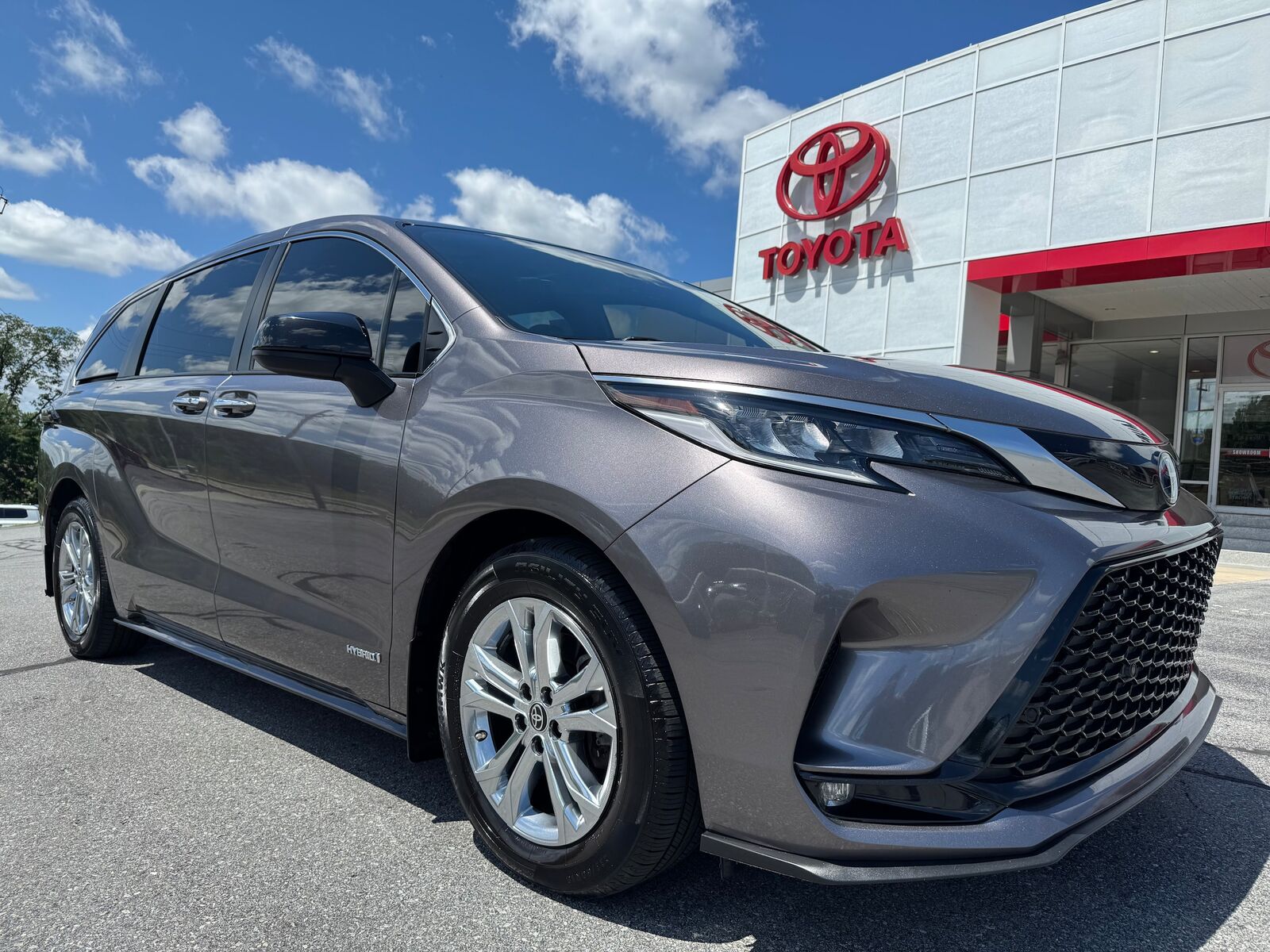 2021 TOYOTA Sienna
