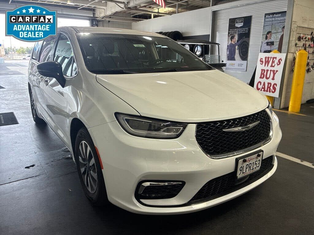 2024 CHRYSLER Pacifica