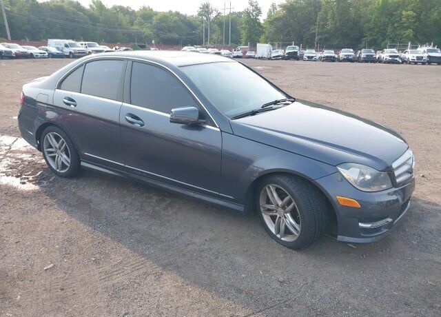 2014 MERCEDES-BENZ C-Class
