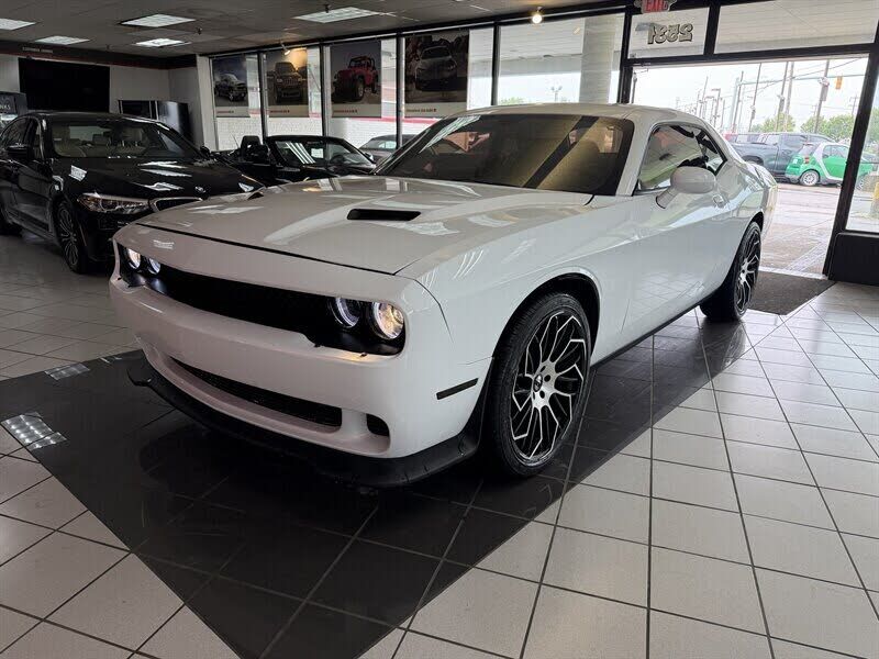 2016 DODGE Challenger