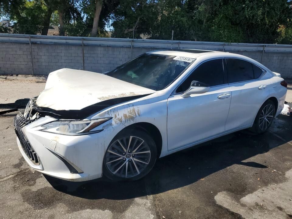 2023 LEXUS ES