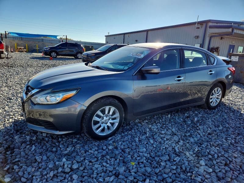 2017 NISSAN Altima