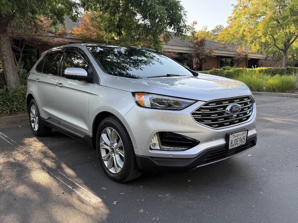 2019 FORD Edge