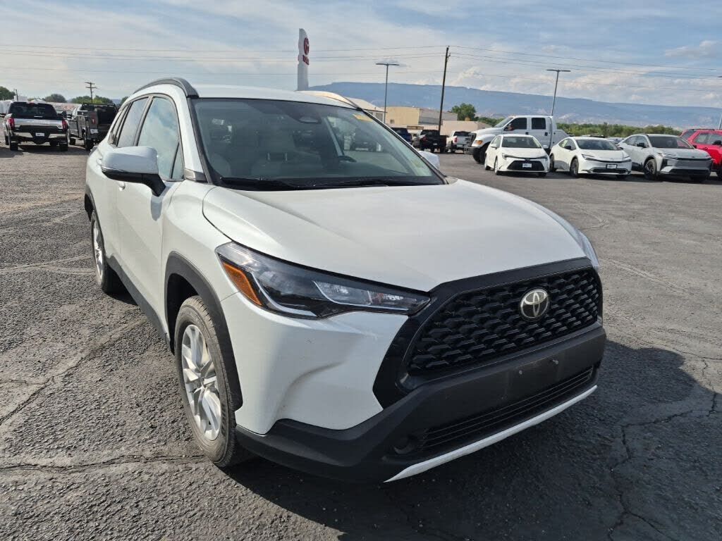 2023 TOYOTA COROLLA